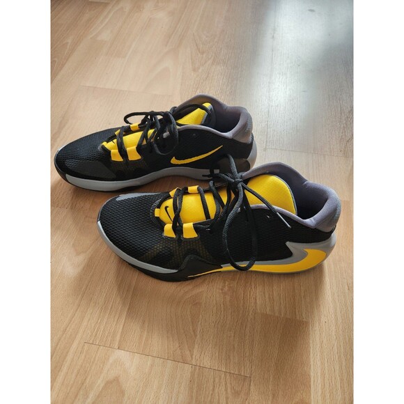 Nike Zoom Freak Shoes 10.5 Yellow Black Giannis